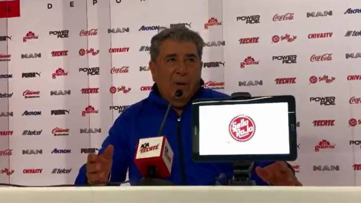 Carlos Reinoso lamenta ver a Chivas peleando descenso