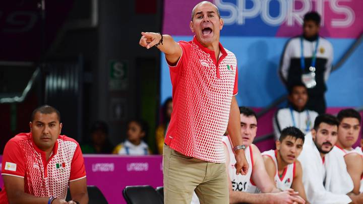 Iván Deniz, entrenador de la Selección Mexicana