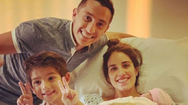 Andrés Guardado, Máximo, Sandra y Catalina