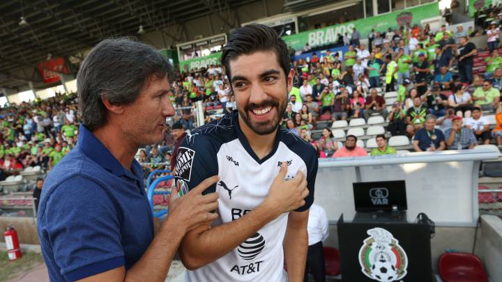 Rodolfo Pizarro promete título a Rayados antes de irse a Europa