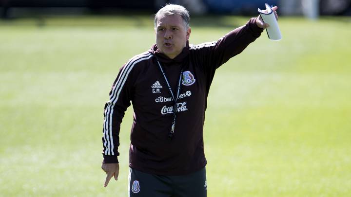 Gerardo Martino dirige un entrenamiento en el Centro de Alto Rendimiento.