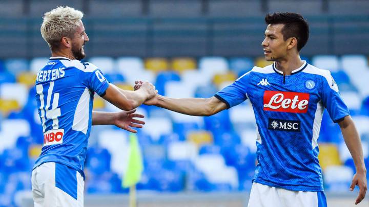 Anularon gol a Hirving Lozano en el Napoli contra Liverpool