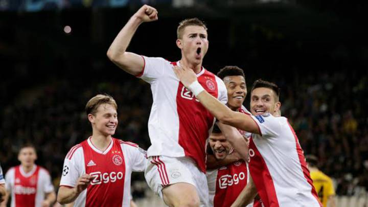 Ajax goleó al Lille en la jornada 1 de Champions League