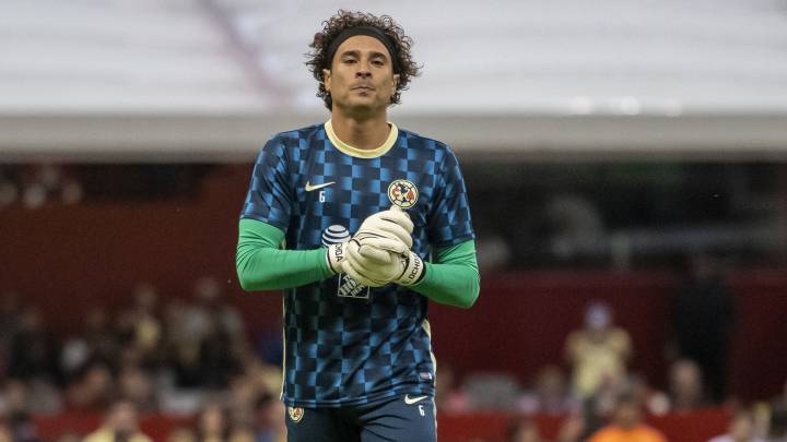 Zelada se inclina por Marchesín sobre Guillermo Ochoa