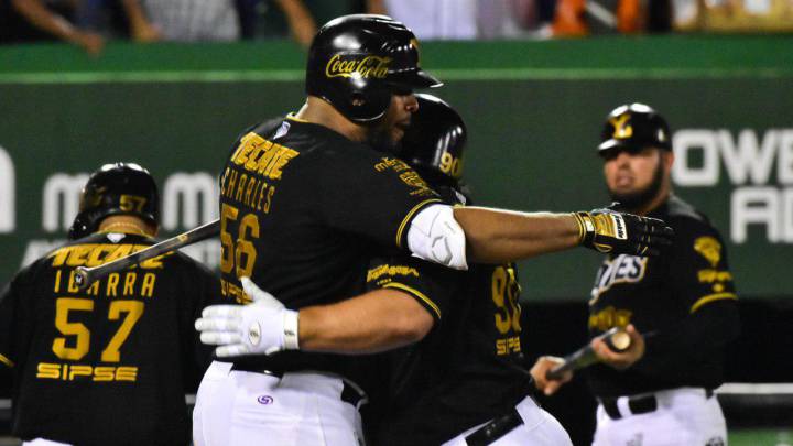 <blockquote class="twitter-tweet"><p lang="es" dir="ltr">¡EN LA CUEVA MANDA EL REY! 🦁🏆🎉<br><br>Ganamos y estamos a un juego del campeonato 🦁🔥<br><br>Vamos juntos por el campeonato 🦁🏆<a href="https://twitter.com/hashtag/DalePlayBall?src=hash&ref_src=twsrc%5Etfw">#DalePlayBall</a> <a href="https://twitter.com/hashtag/PlayoffsLMB?src=hash&ref_src=twsrc%5Etfw">#PlayoffsLMB</a> <a href="https://t.co/IrBw2nsUrg">pic.twitter.com/IrBw2nsUrg</a></p>— Leones de Yucatán (@LeonesOficial) <a href="https://twitter.com/LeonesOficial/status/1174184827098193922?ref_src=twsrc%5Etfw">September 18, 2019</a></blockquote> <script async src="https://platform.twitter.com/widgets.js" charset="utf-8"></script>