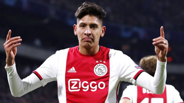 FBL-EUR-C1-AJAX-Edson Álvarez está en el once ideal de la J1 de la Champions