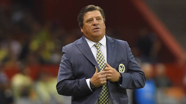 Miguel Herrera, cerca de llegar a las 40 expulsiones como DT