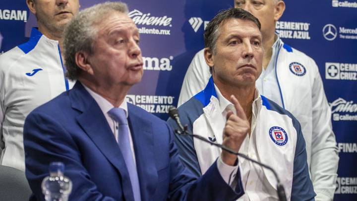 En Cruz Azul le cierran las puertas a Carlos Hurtado