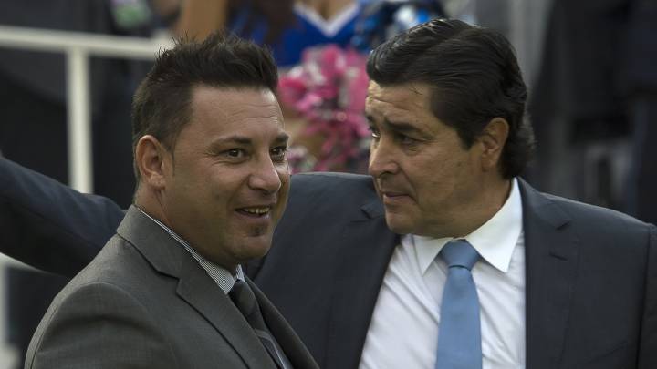 Luis Fernando Tena sólo registra derrotas ante los Rayados de Mohamed