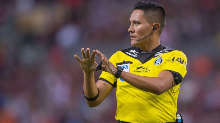 Partido entre Atlas y Necaxa, detenido por grito homofóbico