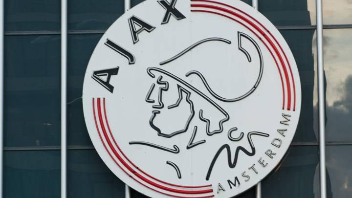 Ajax goleó al Feyenoord en la fecha 11 de la Eredivisie