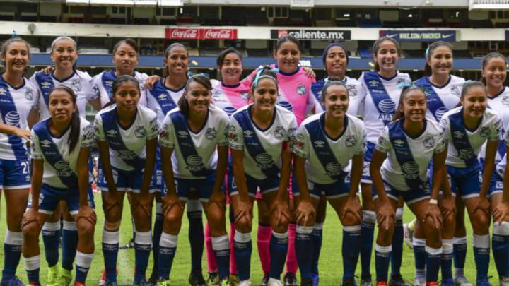 Jugadoras del Puebla previo a un partido.