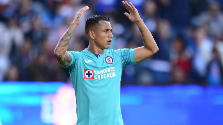 Yotún, Elías y Lichnovsky reciben alta médica en Cruz Azul