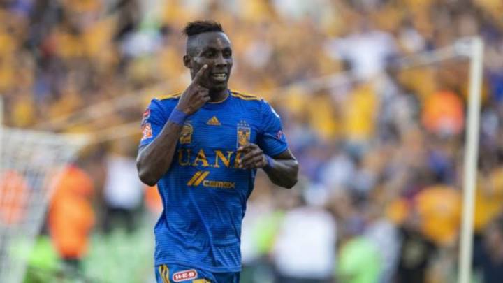 Julián Quiñones, Tigres