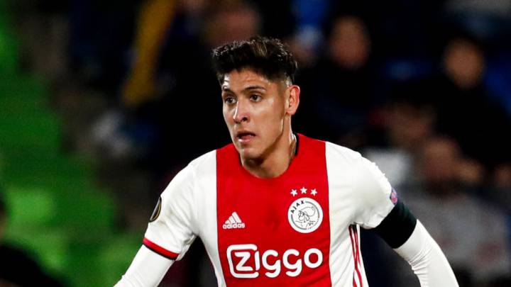 Edson Álvarez salió de cambio con el Ajax por codazo