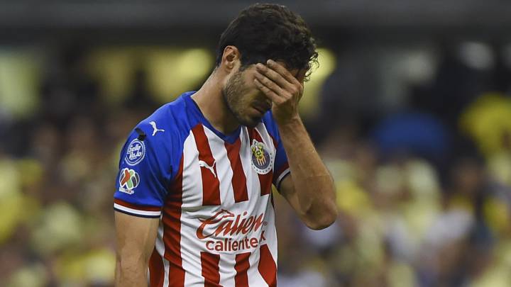 Antonio Briseño se lamenta luego de salir expulsado ante el América.