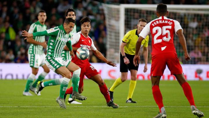 Guardado, único mexicano con minutos en el derbi de Sevilla