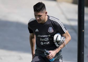Álvarez deja entrenamiento de México por molestias
