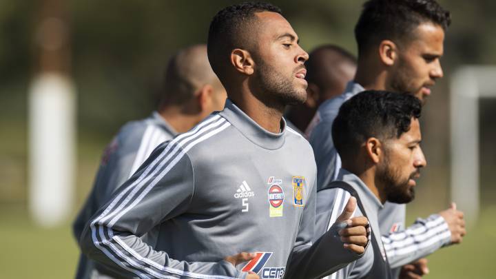 Rafael Carioca durante un entrenamiento con Tigres.