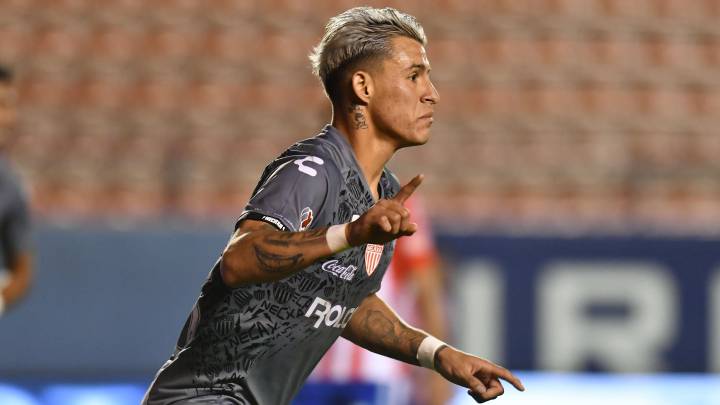 Cristian Calderón, Necaxa
