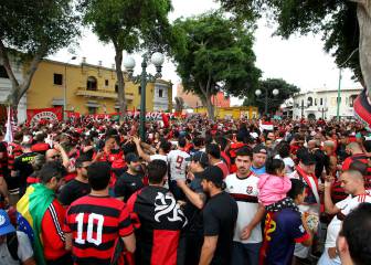Aficionado de River Plate se burla de seguidores del Flamengo
