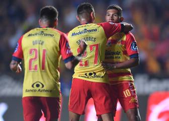 Monarcas y León empatan en partido de locura