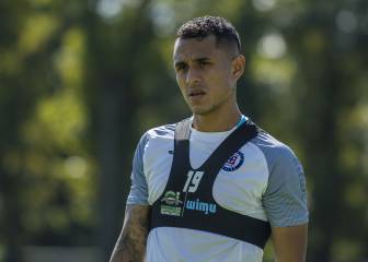 Yoshimar Yotún, operado por fisura en hueso del pie