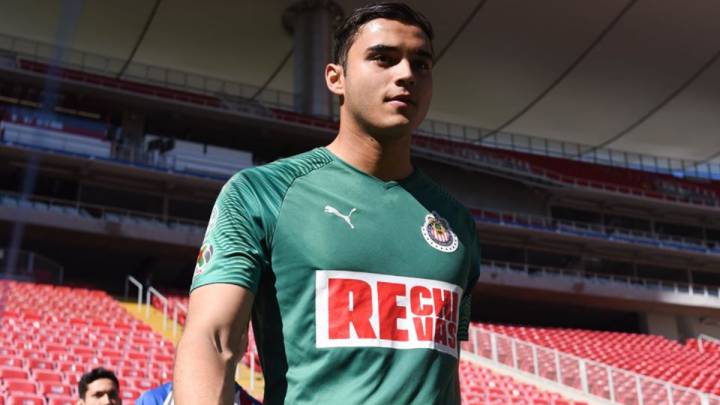 'Lalo' García se ve en seis meses peleando el puesto con Chivas