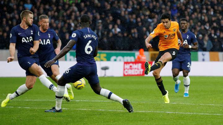 Con todo y asistencia de Jiménez, Wolves cayó de último momento