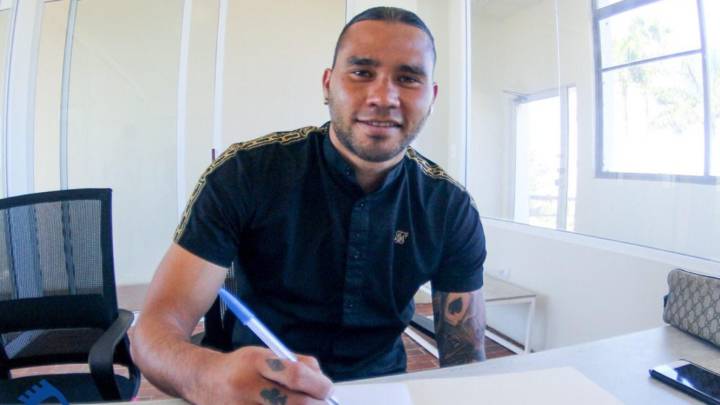 Carlos 'Gullit' Peña es nuevo jugador de Correcaminos