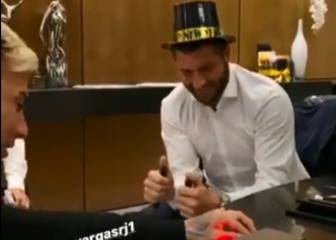 ¡Toques, toques! 'Edu' le pasó energía a Gignac para el 2020