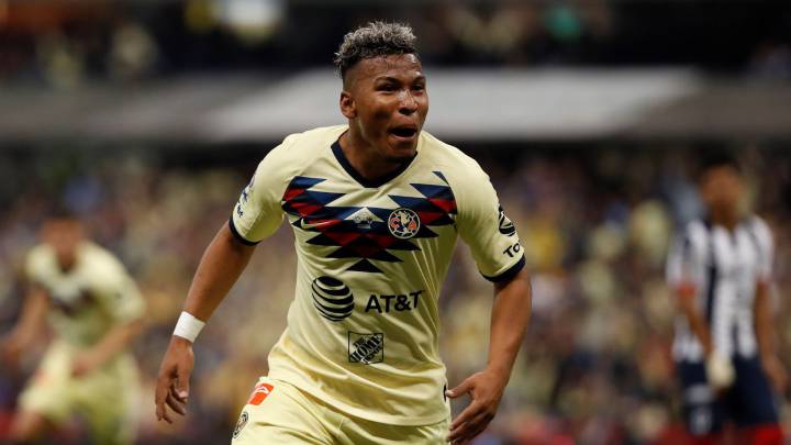 Roger Martínez sería buscado por Genoa; él acusa al América