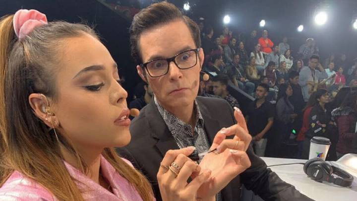 Danna Paola siguió con el tema 'Gibrán' en Instagram y Twitter