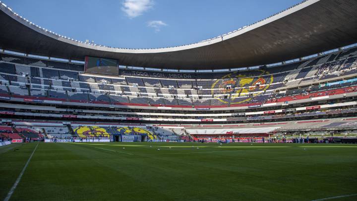 Afición de Cruz Azul se olvida del equipo en su debut en el Cl2020