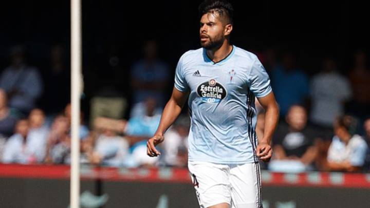 Néstor Araujo se lesionó de los ligamentos de la rodilla derecha