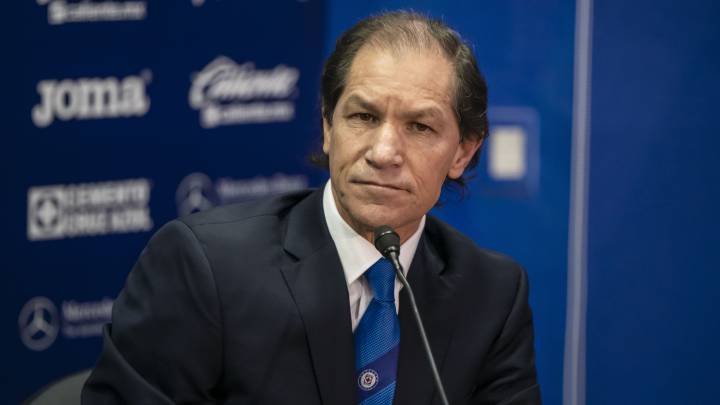 Ordiales acepta interés por dos delanteros para Cruz Azul