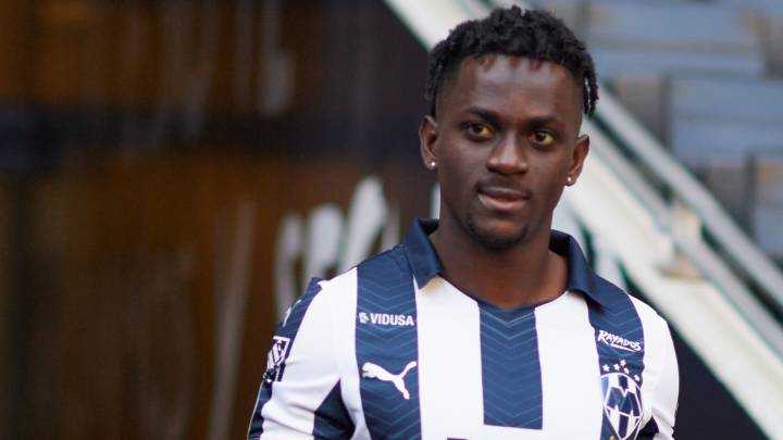 Aké Loba quiere ser goleador de Rayados y de la Liga MX
