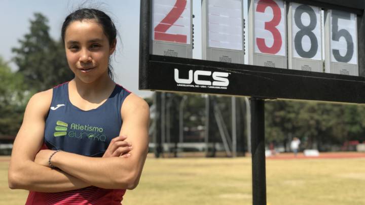 Iguala Valeska Velasco récord mexicano Sub18 de salto con garrocha