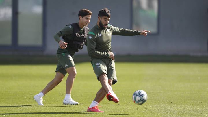 Diego Lainez regresó a los entrenamientos con el Betis