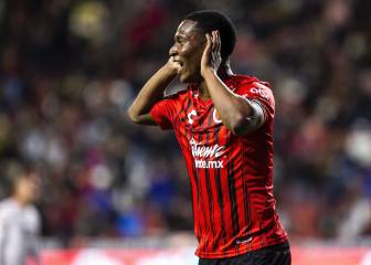 Angulo muerde a Toluca y Xolos se acerca a la final