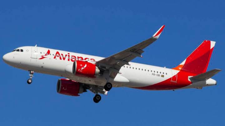 Vuelo procedente de México a El Salvador llevaría 12 casos de COVID-19