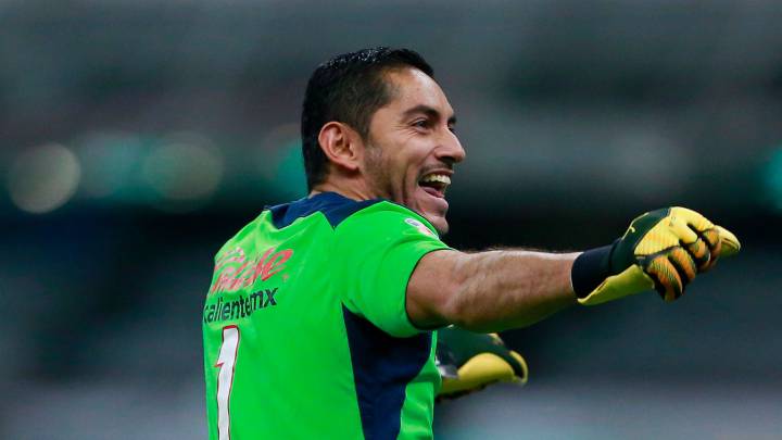 Jesús Corona, orgulloso de portar este escudo que se suda y pelea