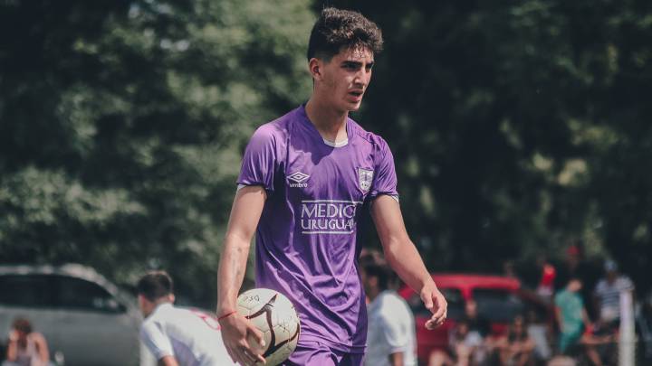 Diego Abreu, actual jugador de Defensor Sporting de Uruguay, afirmó varios compañeros le han hablado de buena manera sobre el Club Guadalajara