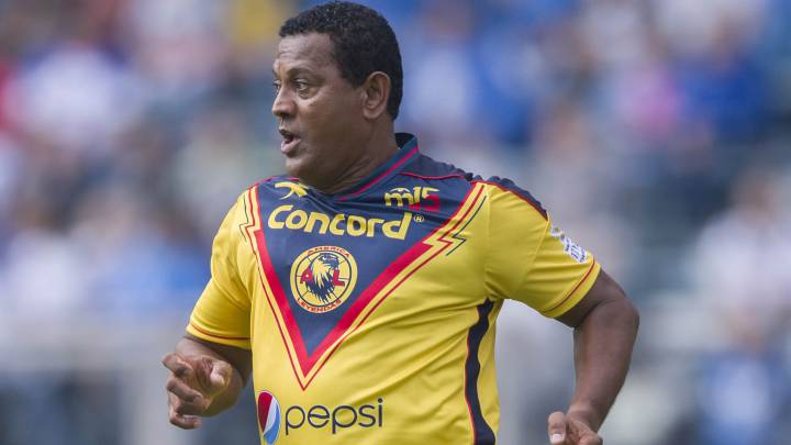 Antonio Carlos Santos, América
