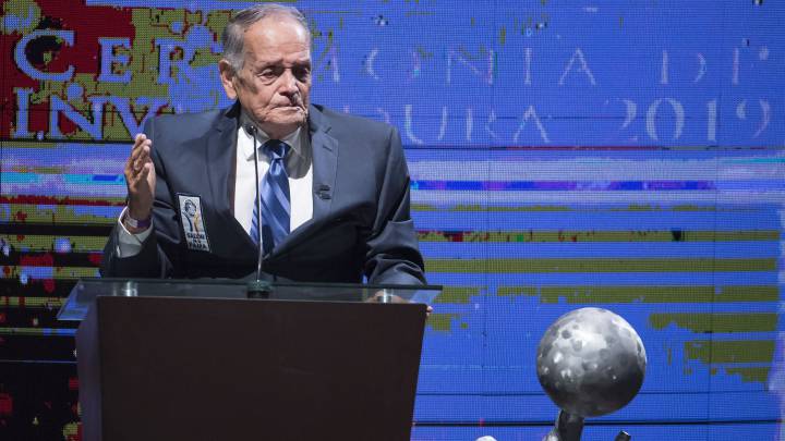 Reportan grave al abuelo del “Chicharito” Hernández