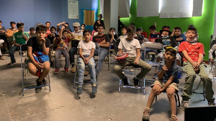 Cuarentena no impide a Chivas festejar el Día del Niño