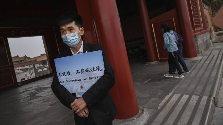 China registra 17 nuevos contagios, cinco en Hubei