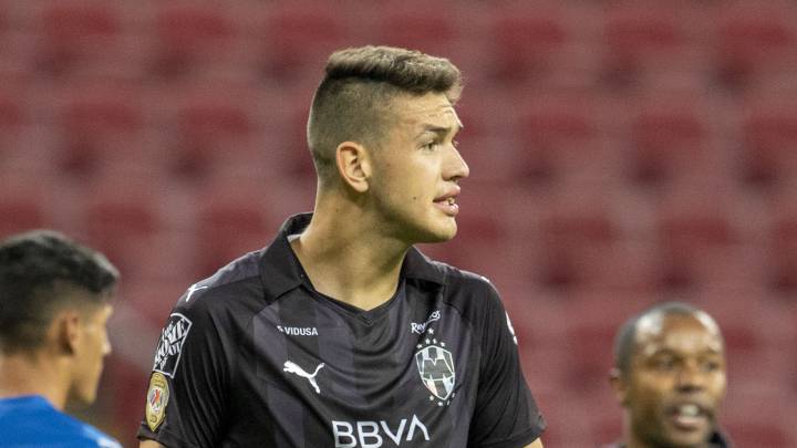 Valencia busca a Diego Leite del Porto y no al mexicano César Montes