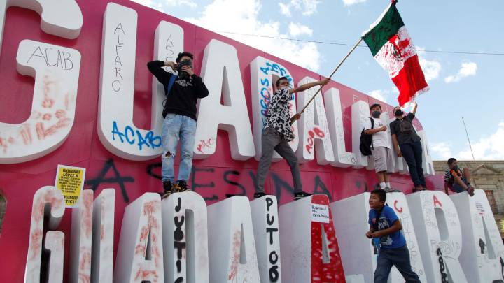 Reportan detenciones ilegales en segundo día de protestas por Giovanni López