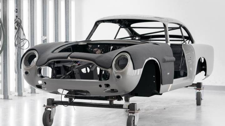 Aston Martin 007